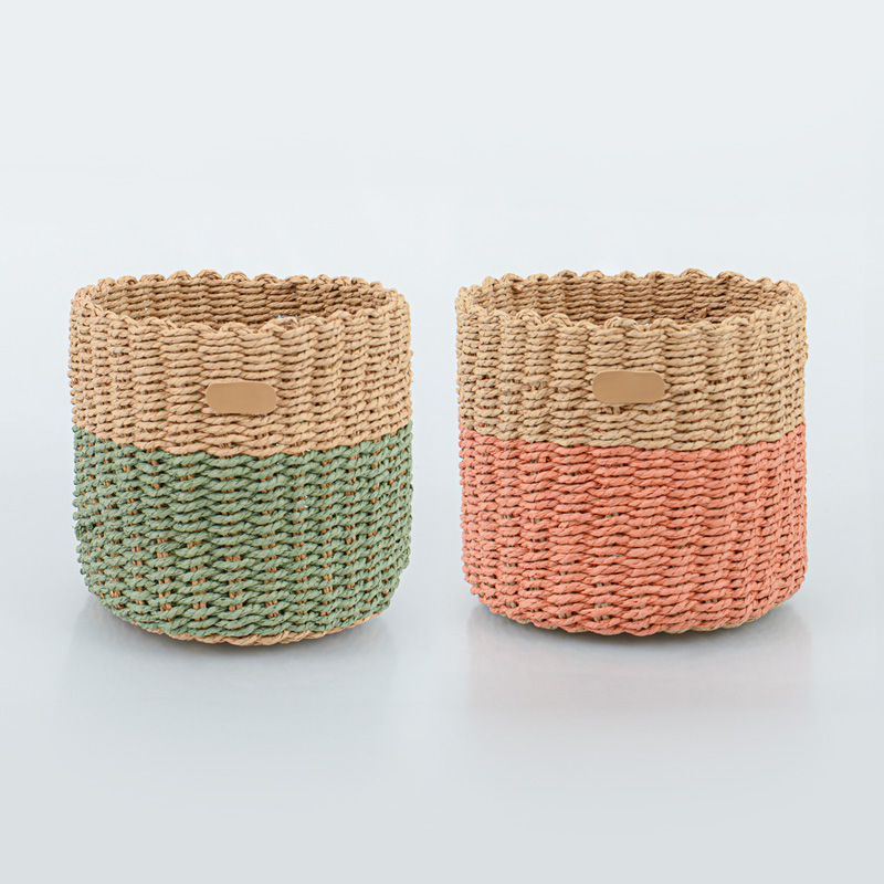 2 paniers ronds en papier tressé