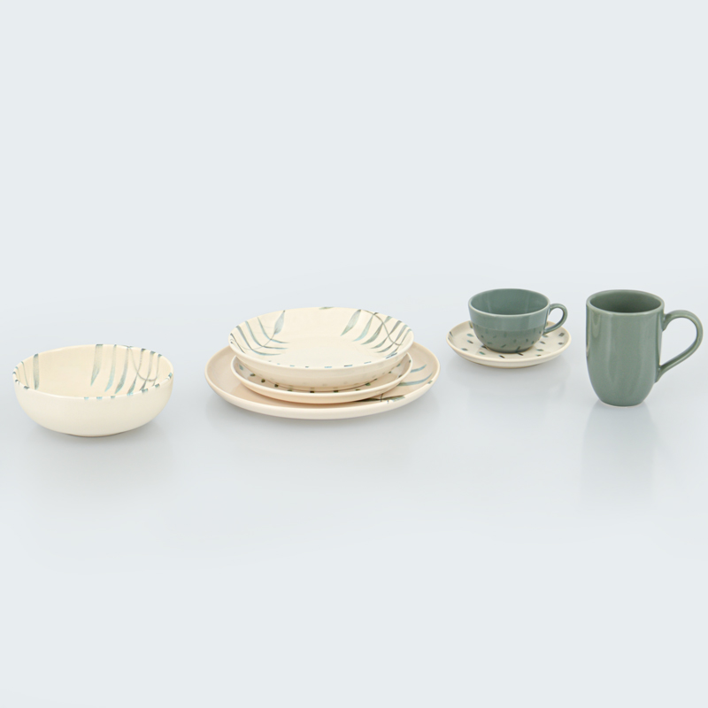 Assiette multiusage 'Isae' en grès