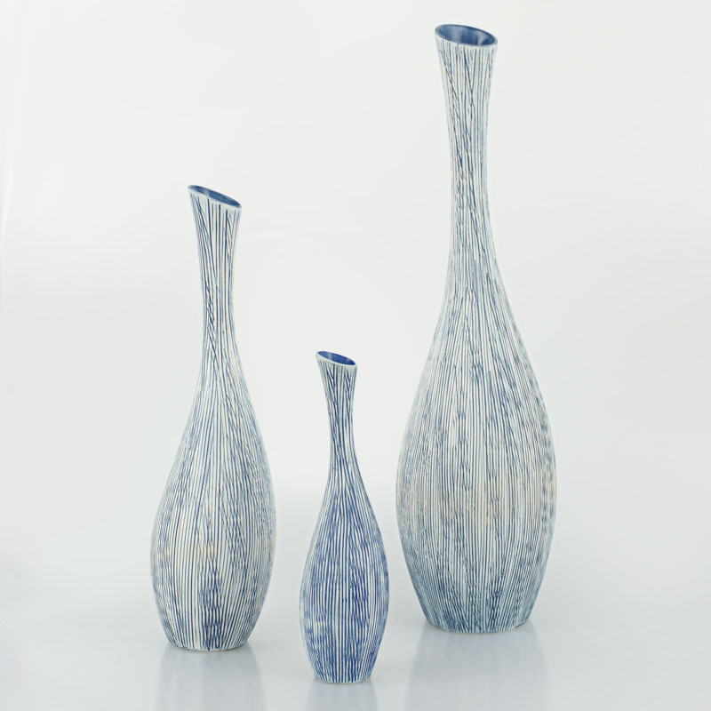 Vase ondine 'Azura' en céramique bleu