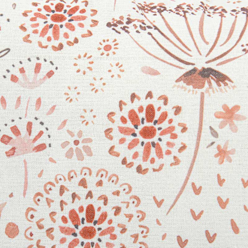 Coussin 'Elvira' fleuri à pompons terracotta
