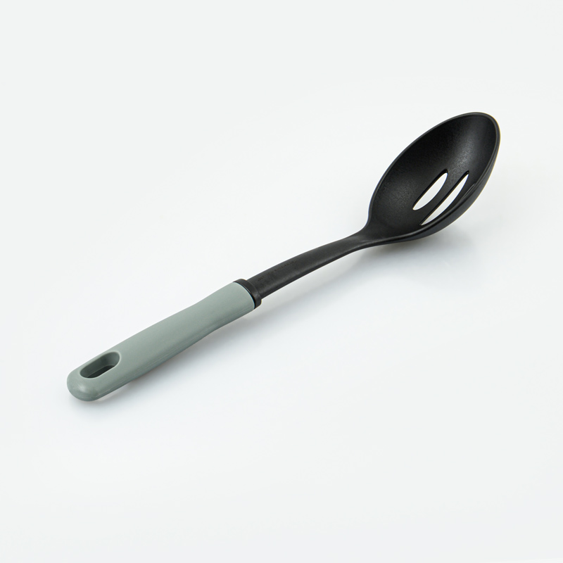 Cuillère à servir noire