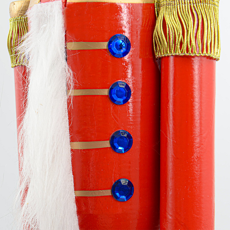 Casse noisette sceptre blanc et rouge