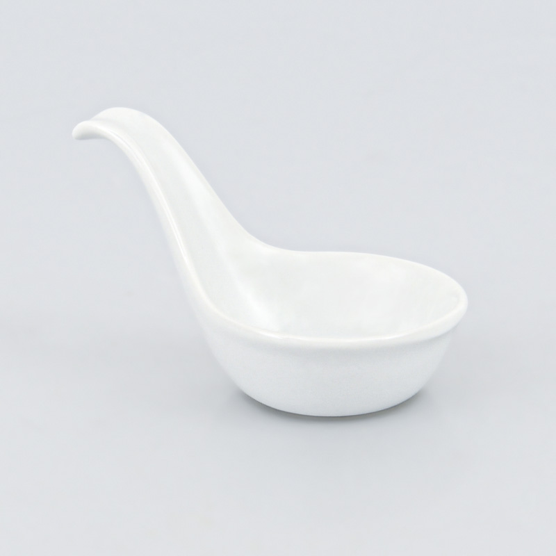 Cuillère apéritive blanc