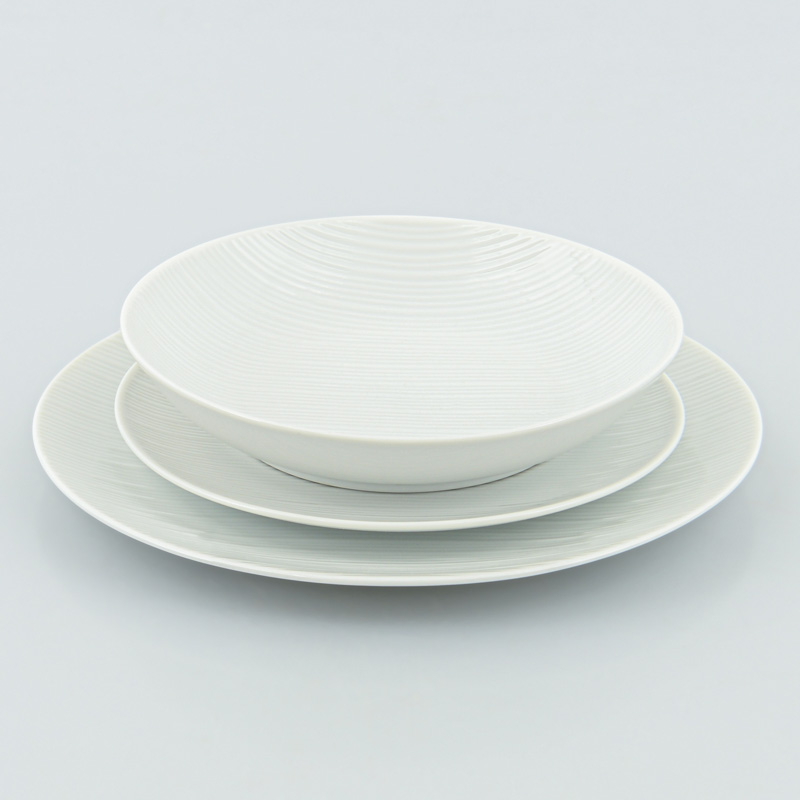 Assiette plate blanche 'Milleraie'