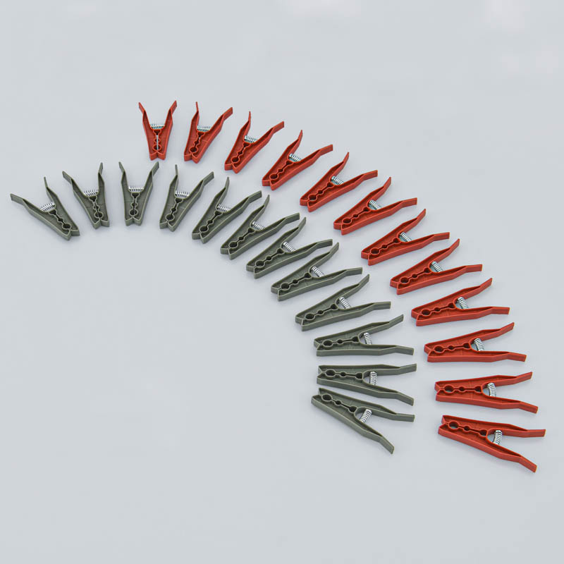 Lot de 24 pinces à linge vert et terracotta