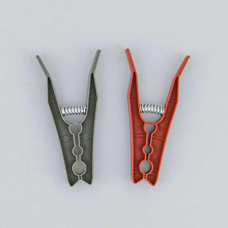 Lot de 24 pinces à linge vert et terracotta