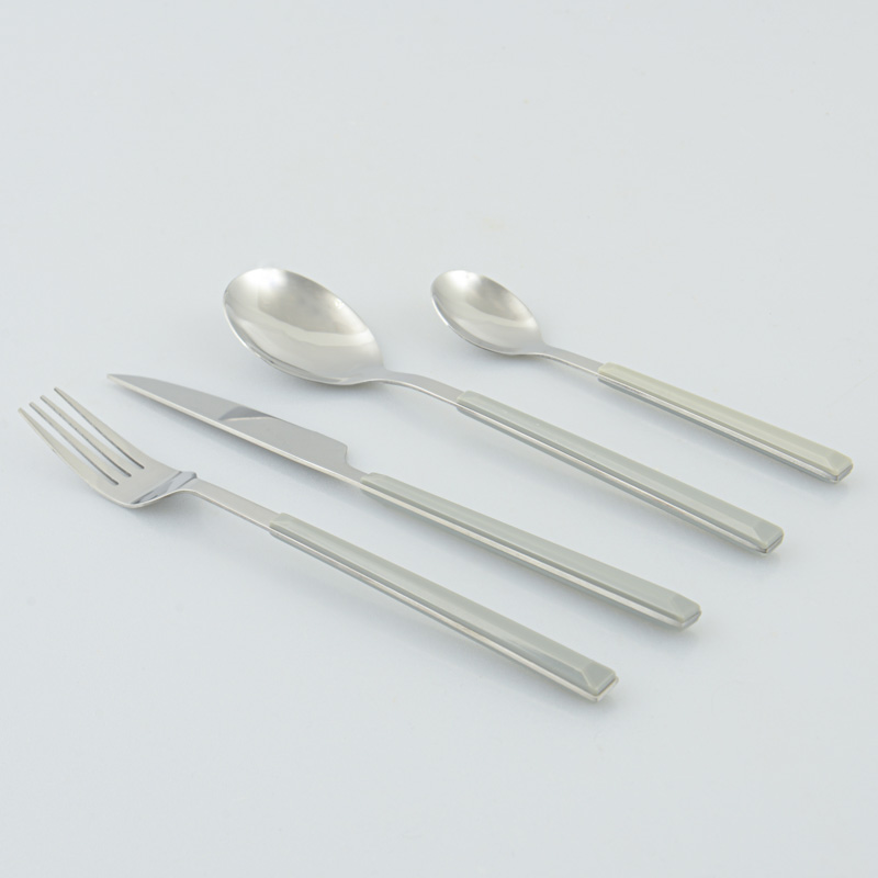 Ménagère 24 pièces en inox céladon