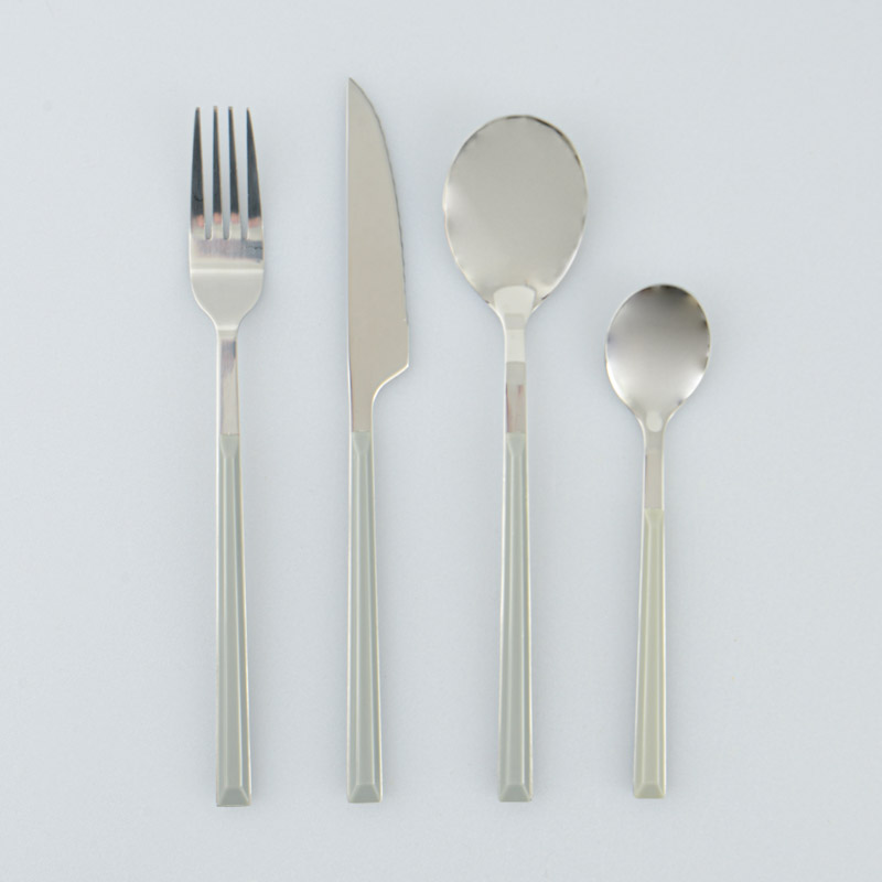 Ménagère 24 pièces en inox céladon