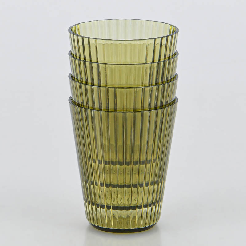 4 verres en plastique réutilisables