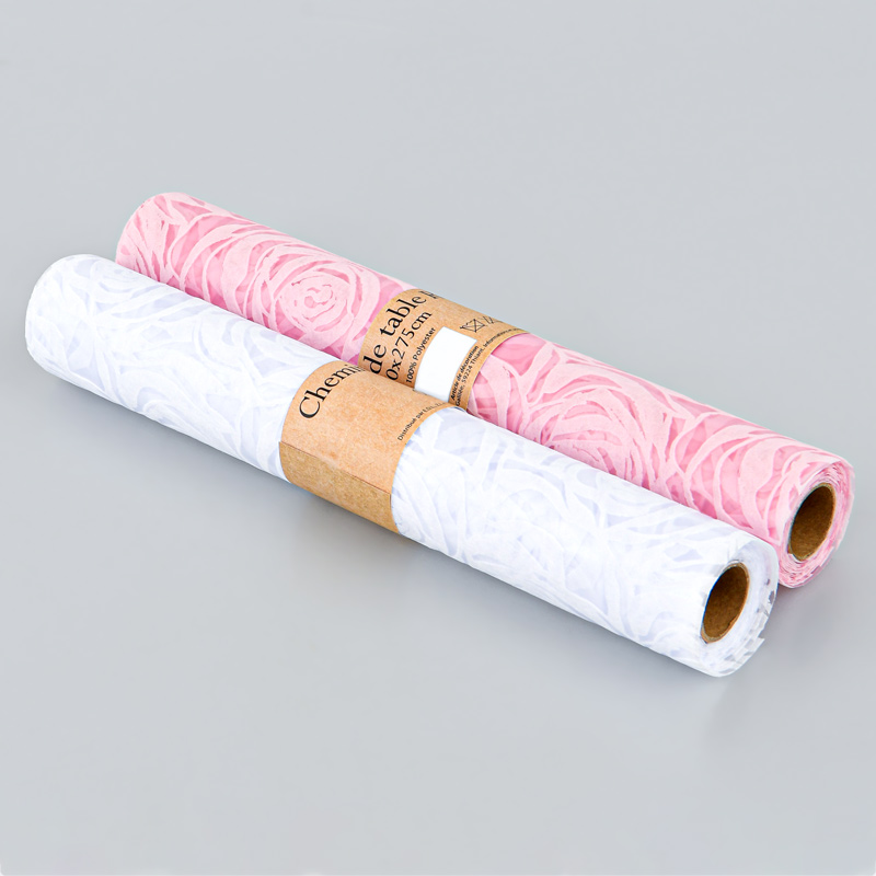Chemin de table motifs de roses