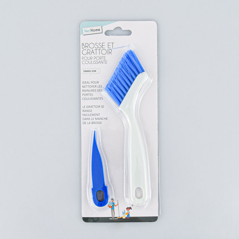 Brosse et grattoir porte coulissante