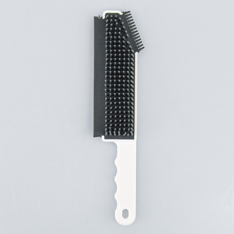 Brosse ramasse poils