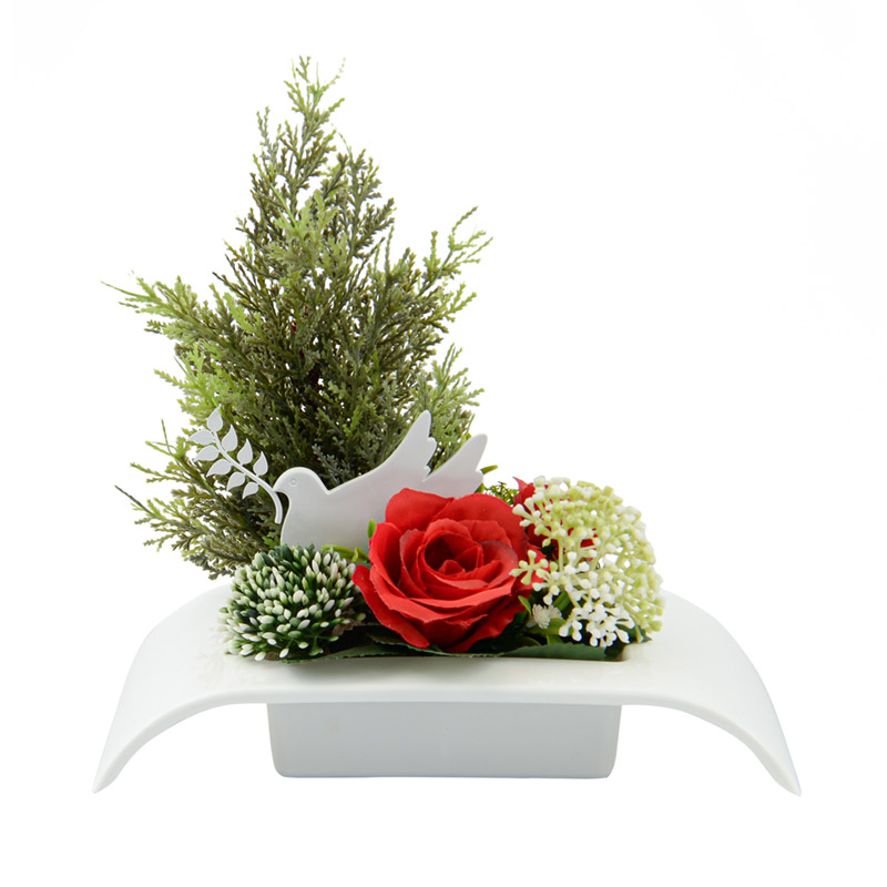 Composition florale rouge  sur plateau