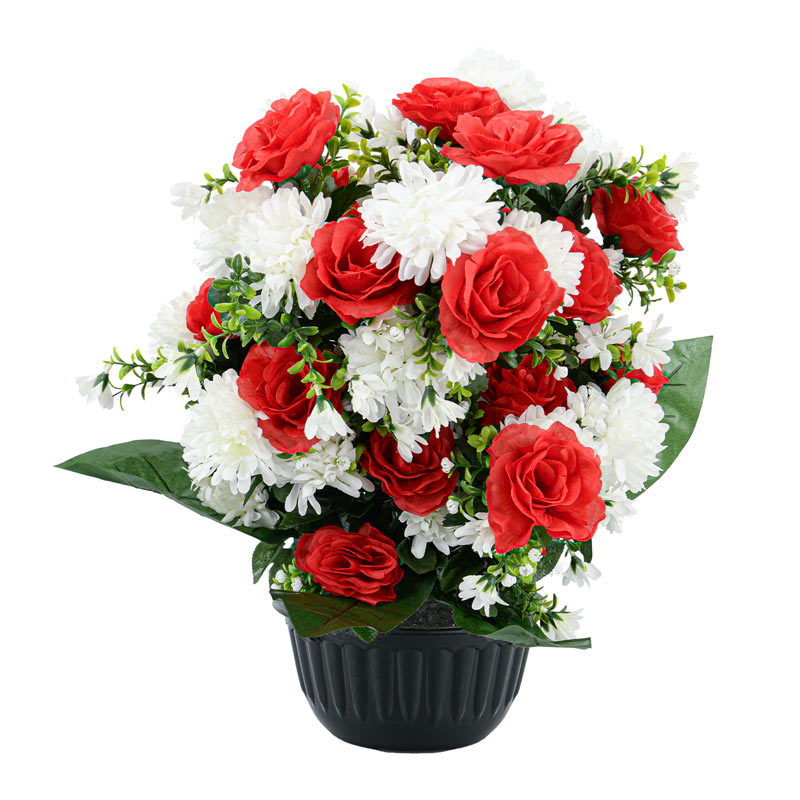 Potée de chrysanthèmes et roses rouge