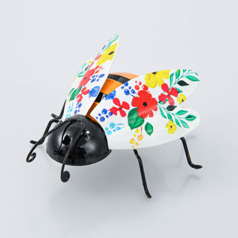 Coccinelle fleurie à poser