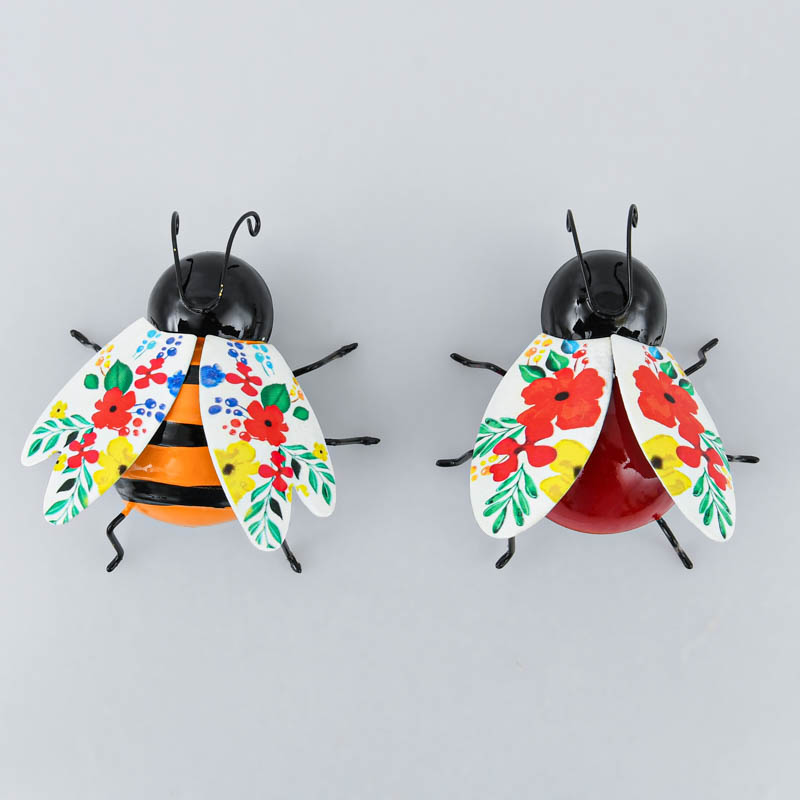 Coccinelle fleurie à poser