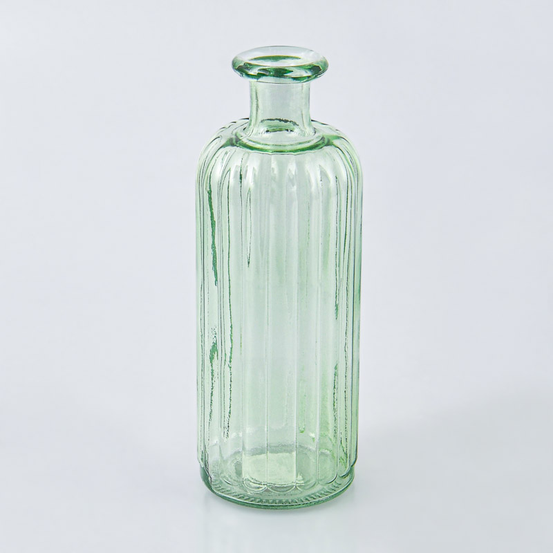 Vase soliflore strié vert d'eau