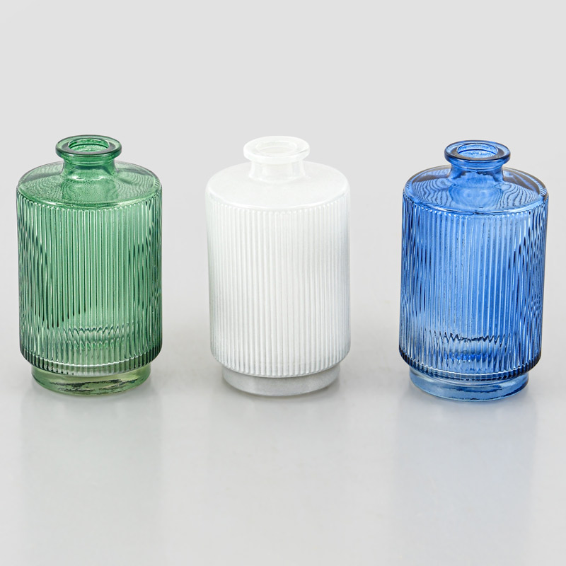 Petit vase strié bleu
