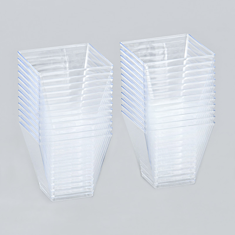 Lot de 24 verrines carrées transparentes 58ml