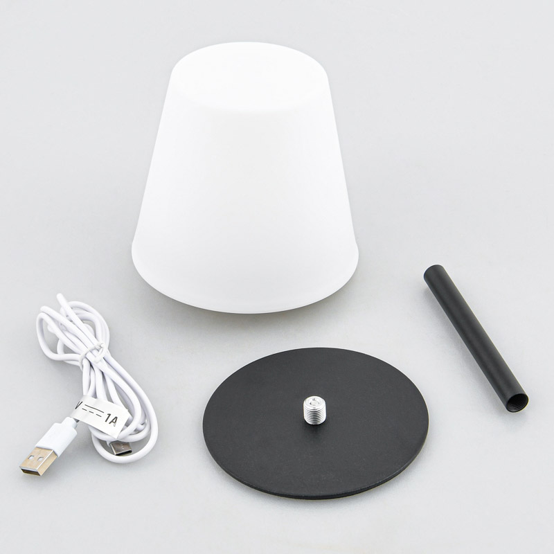 Lampe de table rechargeable 'Luana' noire
