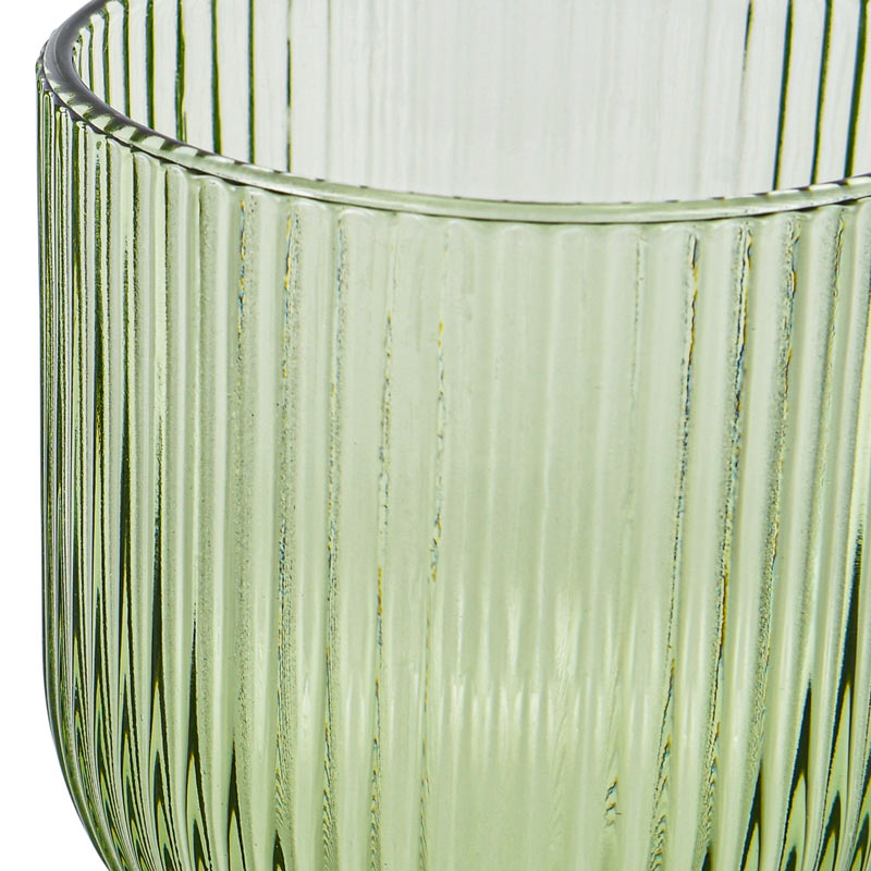 Verre à pied 'Temara' vert 25cl