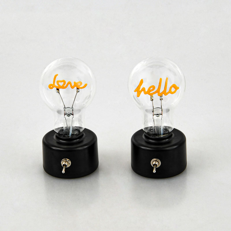 Lampe à poser forme ampoule