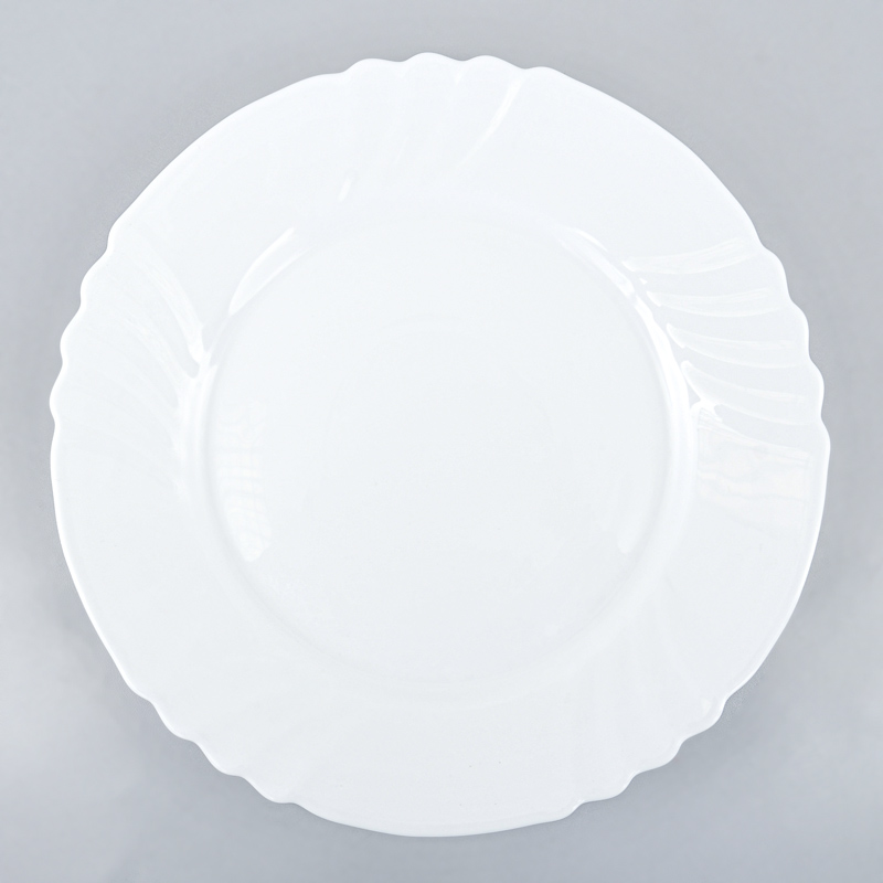 Assiette plate blanche 'Ebro'