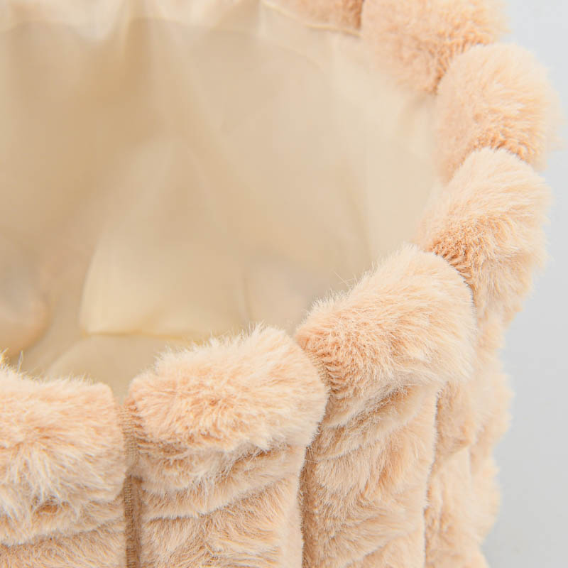 Panier rond imitation fourrure blanc 