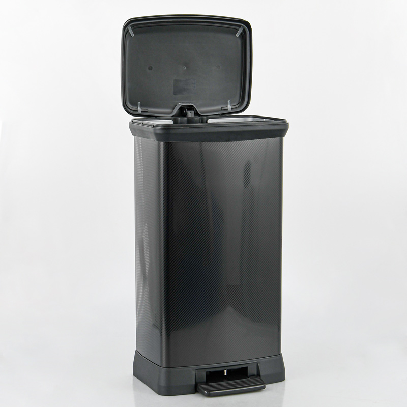 Poubelle à pédale 50L Curver