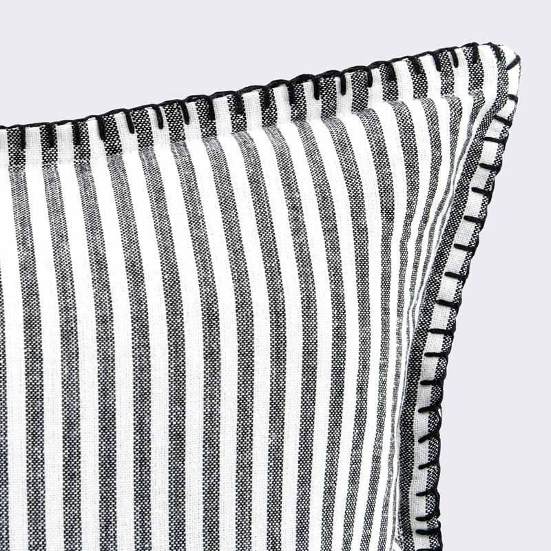 Coussin à rayures anthracite 'Léon'