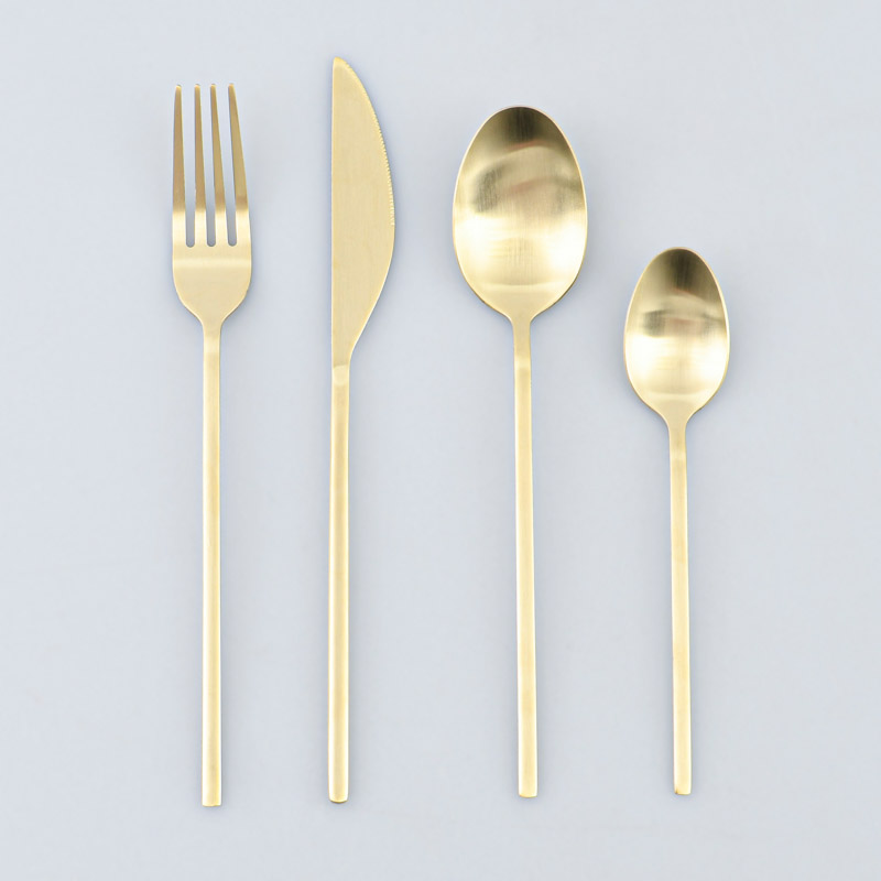 Ménagère 24 pièces 'Orlane' dorée 