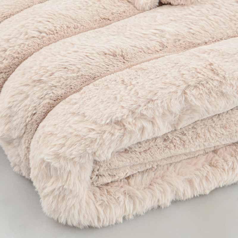 Plaid 'Astrid' imitation fourrure beige