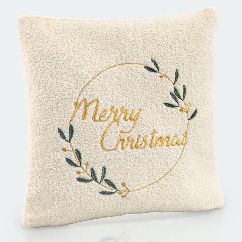 Coussin sherpa brodé 'Merry Christmas' blanc