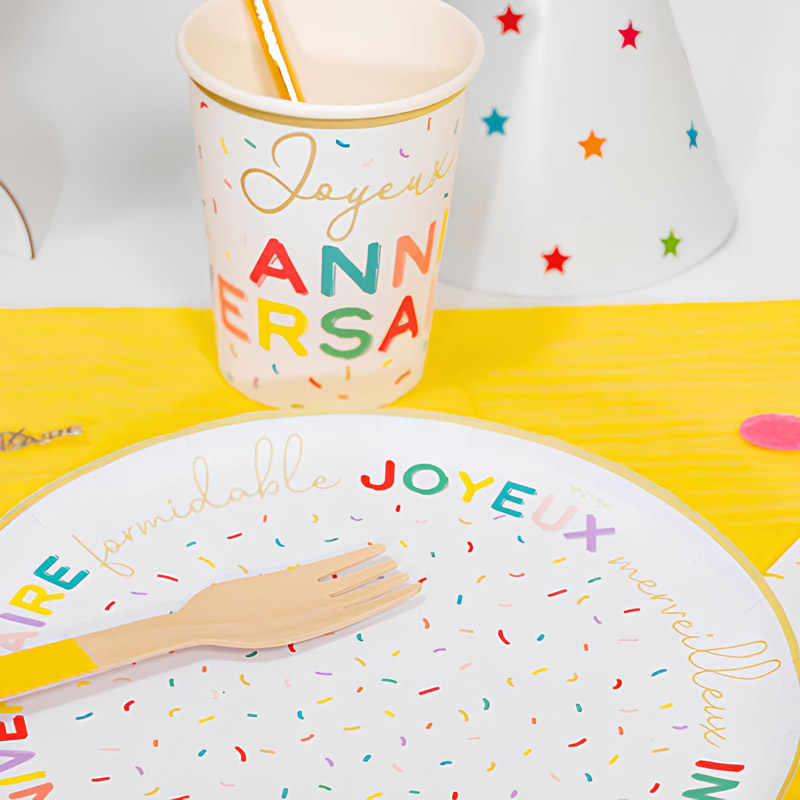 6 assiettes en carton confettis