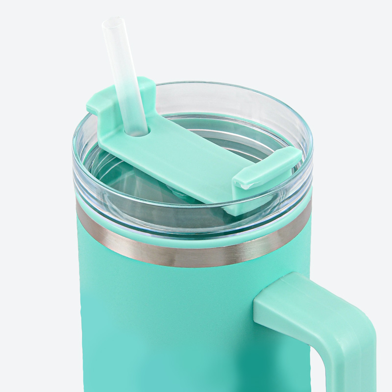 Mug avec paille