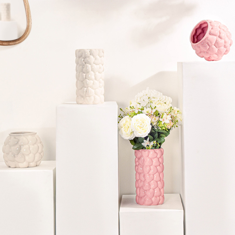 Vase boule 'Petits coeurs' blanc