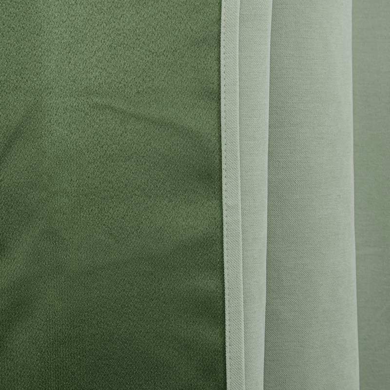 Rideau occultant velours 'Canopee' vert 