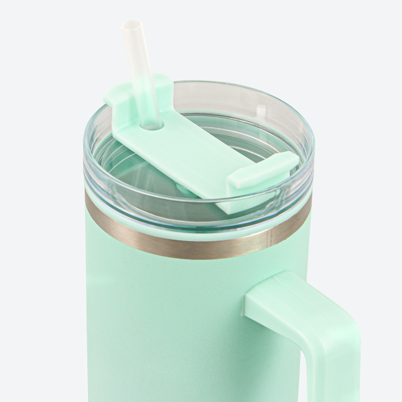Mug avec paille vert menthe