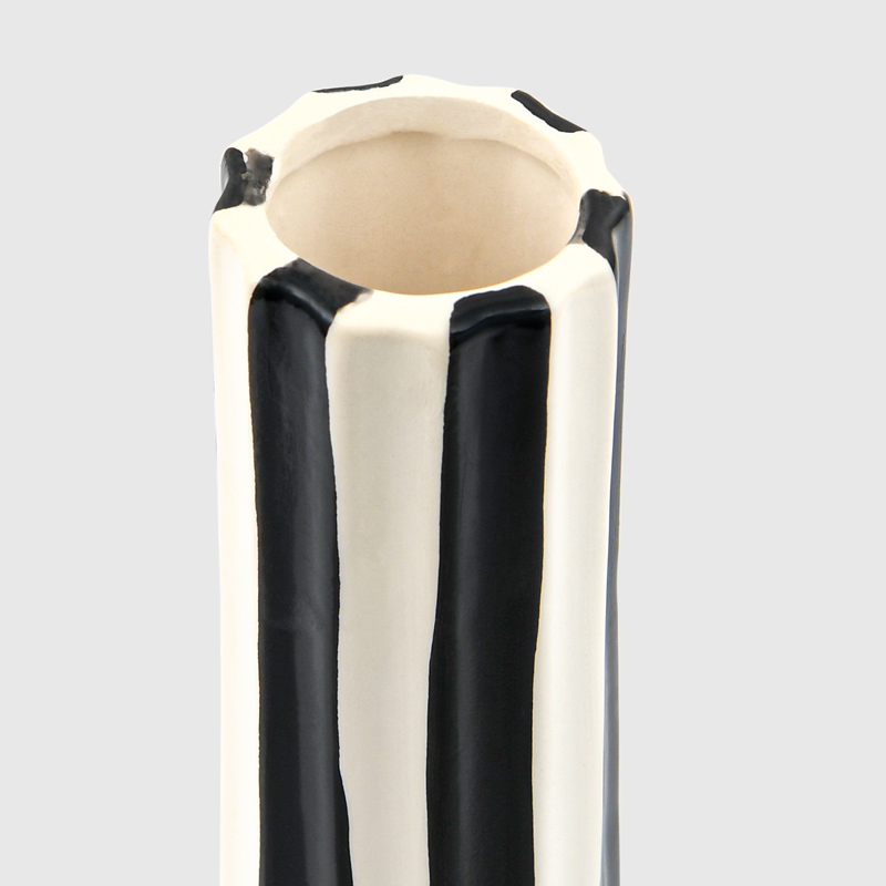 Vase haut 'Pop' noir et blanc 