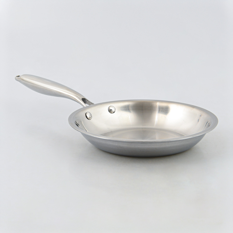 Poêle 'Hera' couleur inox triple fond 