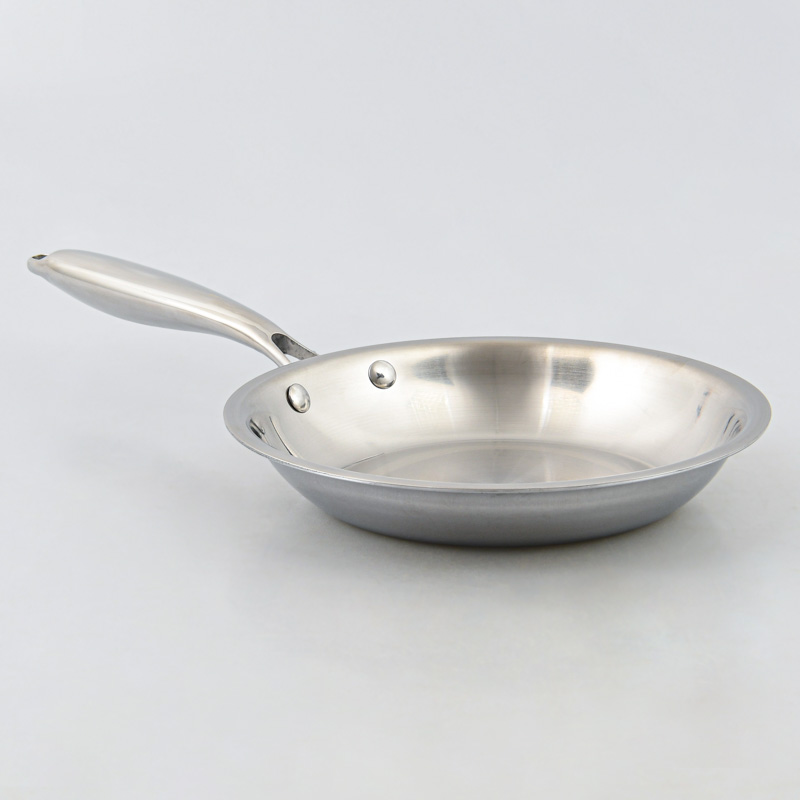 Poêle 'Hera' couleur inox triple fond 