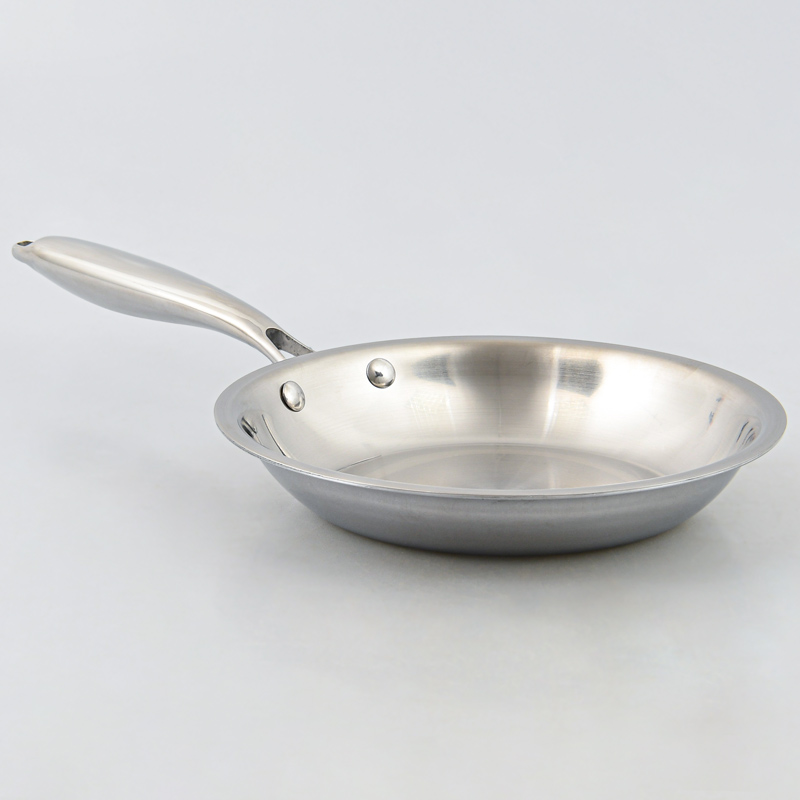 Poêle 'Hera' couleur inox triple fond 