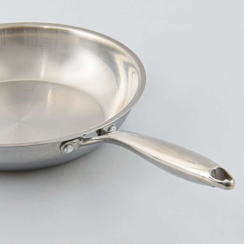 Poêle 'Hera' couleur inox triple fond 