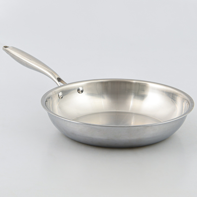 Poêle 'Hera' couleur inox triple fond 