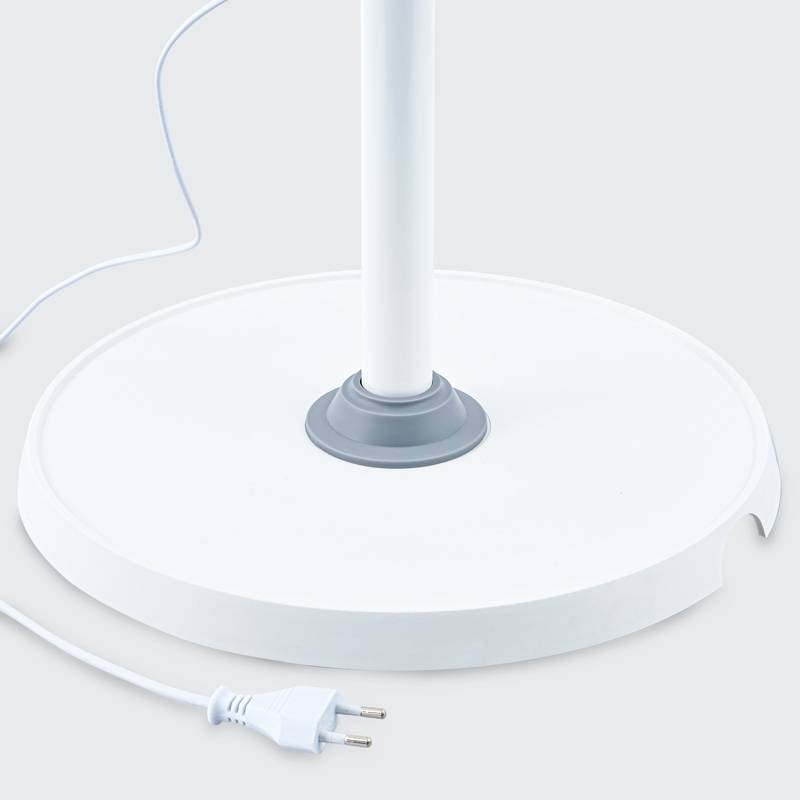 Ventilateur sur pied 5 pales blanc 50W