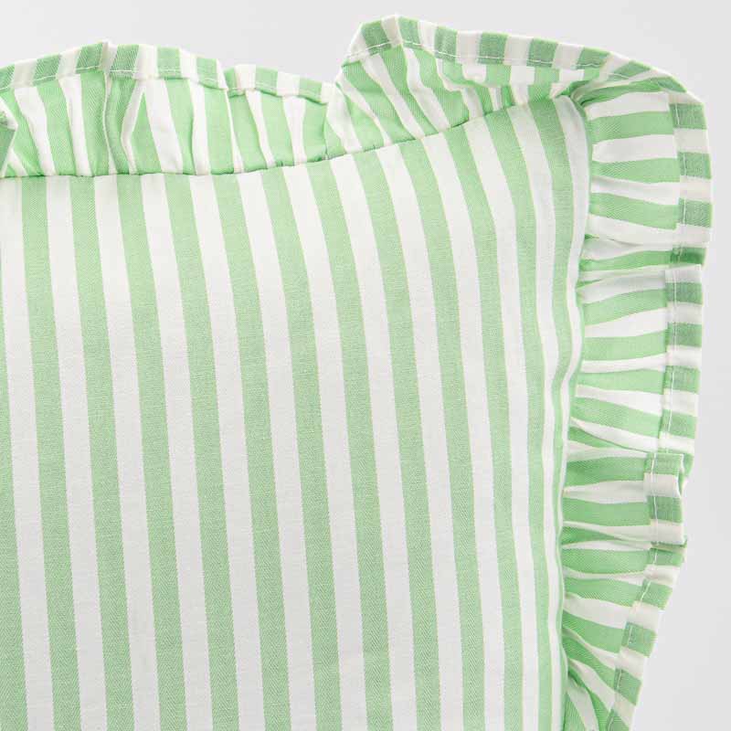 Coussin 'Judy' à volants et lignes verts