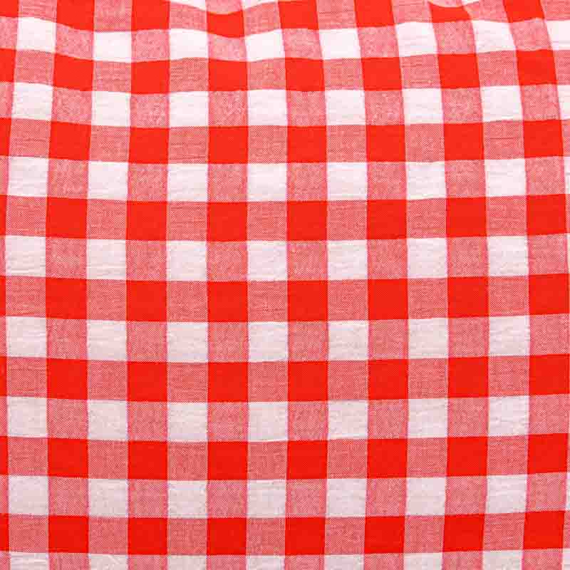 Coussin 'Marquise' imprimé vichy rouge volants