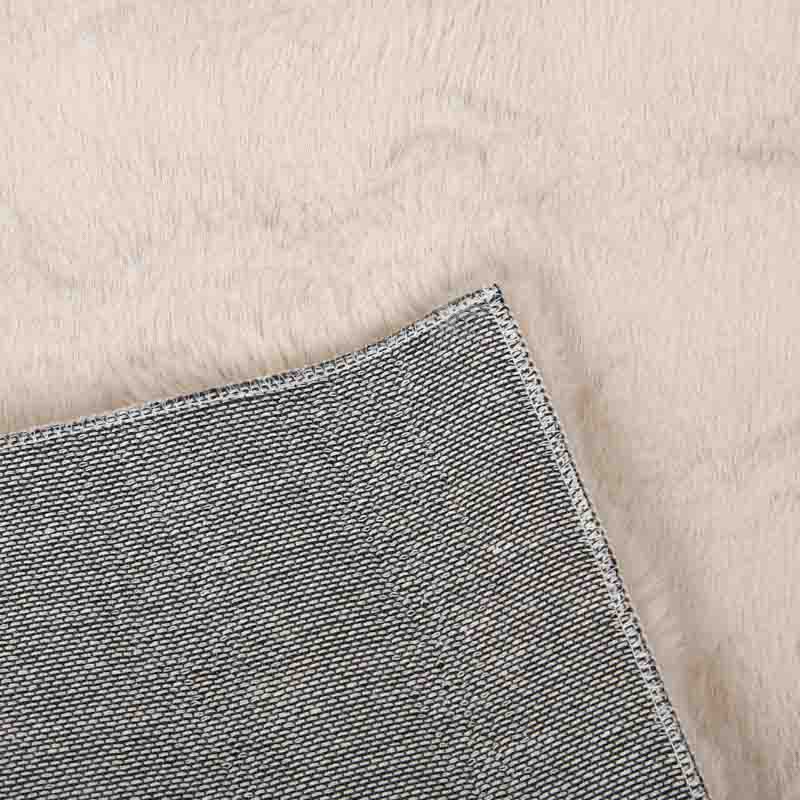 Tapis imitation fourrure 'Mountains' beige