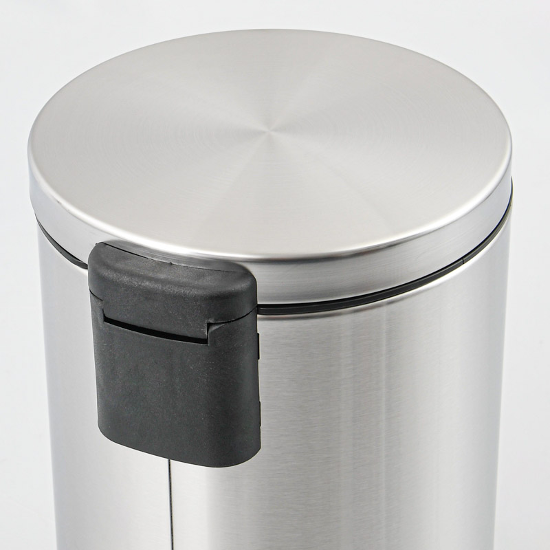 Poubelle de salle de bain ronde 3L argentée