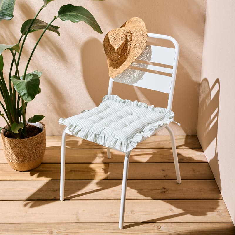 Dessus de chaise rayé à volants 'Clea' vert